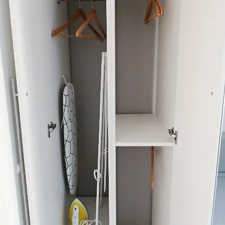 De Luxe Blue Mare アパート *