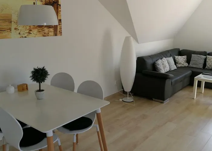 De Luxe Blue Mare * Łukęcin